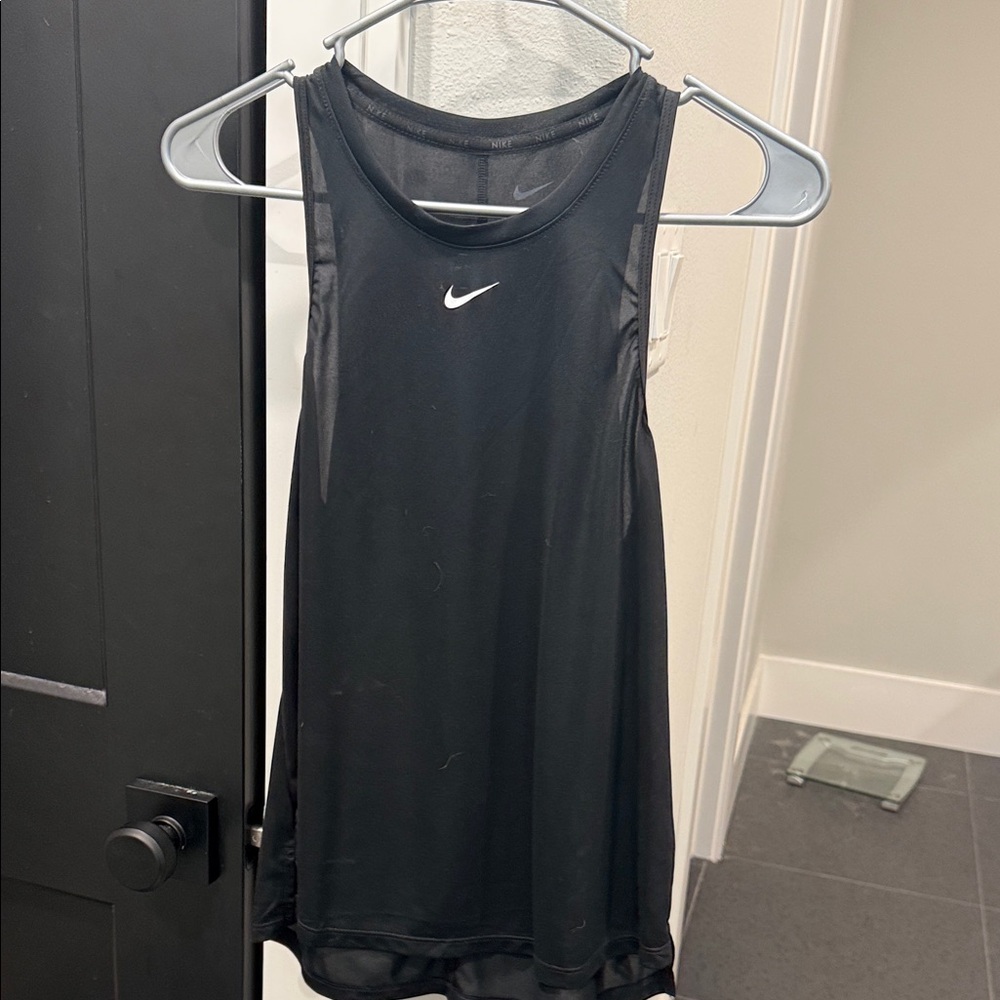 black nike dri-fit tank top size medium